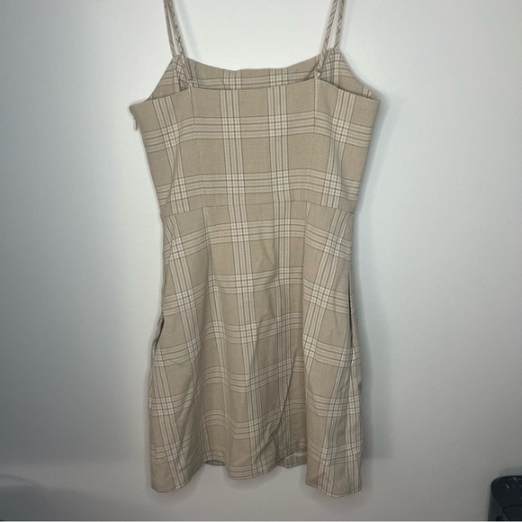 Aritzia Wilfred Beige/Tan Plaid Isabelle Mini Dress - Picture 5 of 8